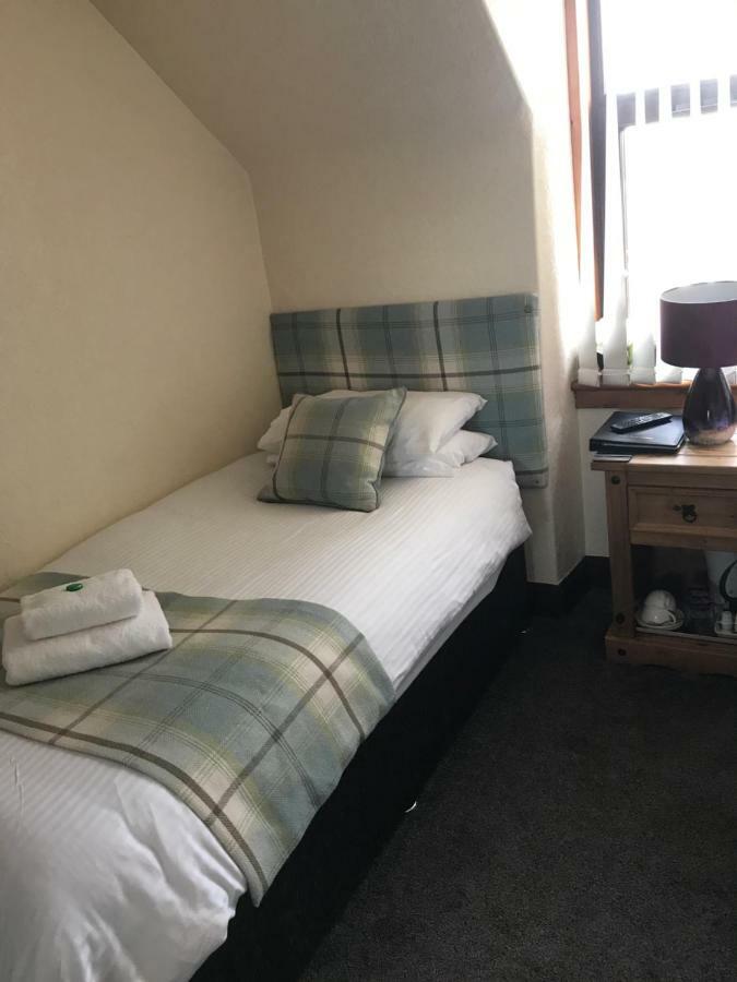 Garfield Guesthouse 딩월 외부 사진